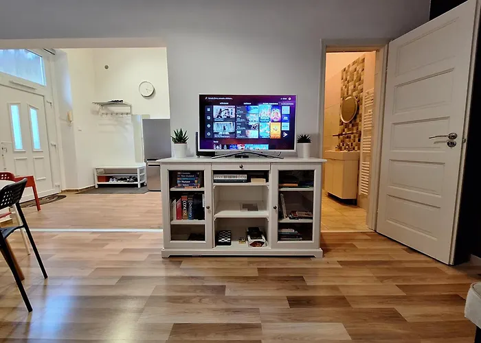Vibe Apartment, Downtown, Free Parking شقة بودابست